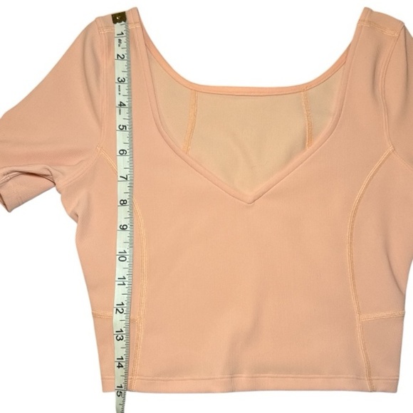 Lululemon Ribbed Contoured V-Neck Crop Top Sz 4 Malibu Peach Yoga Active - Picture 5 of 10